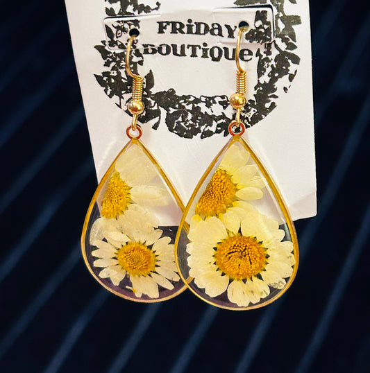 Daisy Pressed Flower Earrings