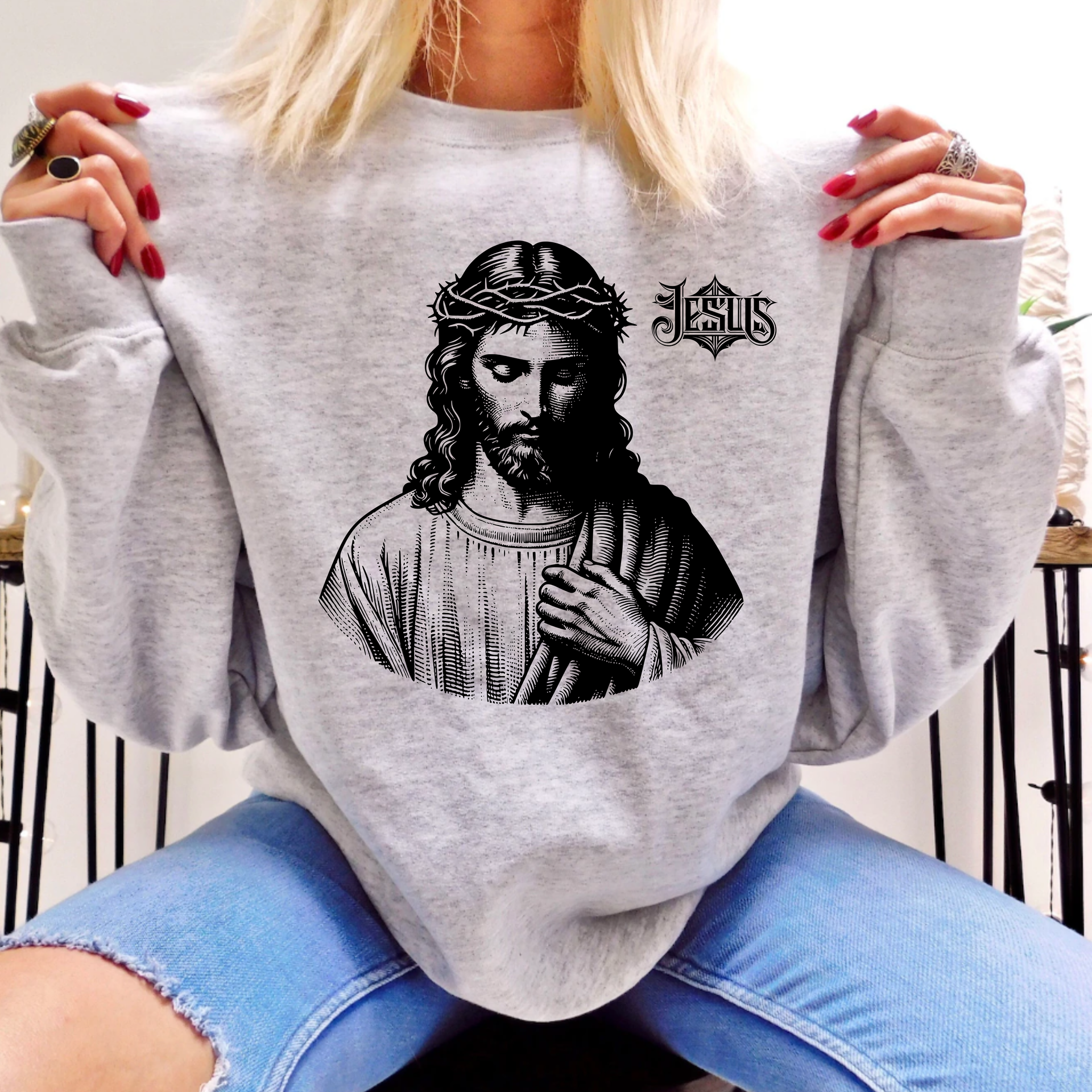Jesus is King Crewneck – Friday Boutique