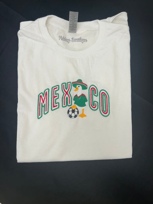 Camisas bordadas de México y el pato Merlin